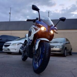 BAJAJ ROUSER RS 200 – AÑO 2021 – 10 MIL KM