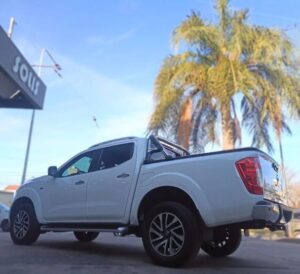 NISSAN FRONTIER LE 4X4 AT 2021