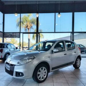 RENAULT SANDERO CONFORT AÑO 2012