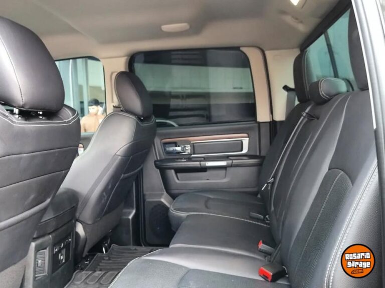 DODGE RAM 1500 LARAMIE 2024