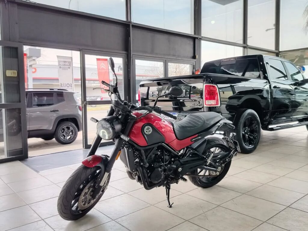 BENELLI LEONCINO 500 AÑO 2021